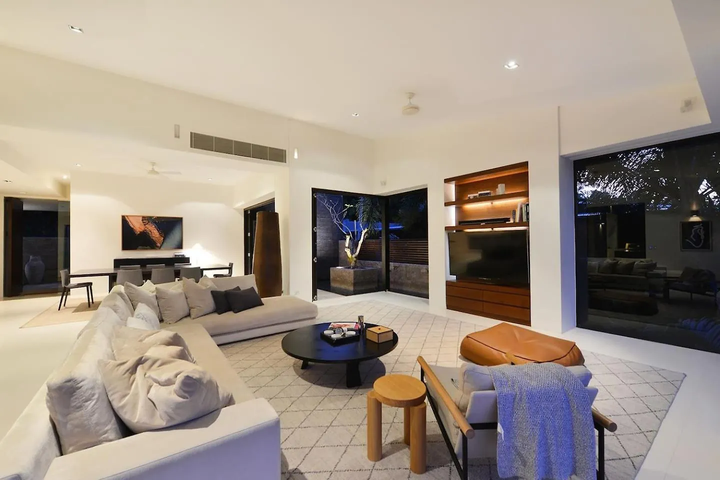 61 Murphy Street - Luxury Holiday Home Port Douglas