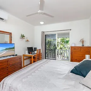 Modern 2 Bedroom Townhouse - Four Mile Beach Escapes Port Douglas